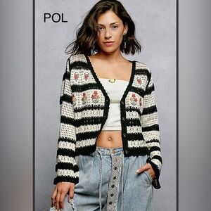 BP219-3🖤🤍NEW! POL powerful  Black+cream  Striped crochet cardigan W/buttons!